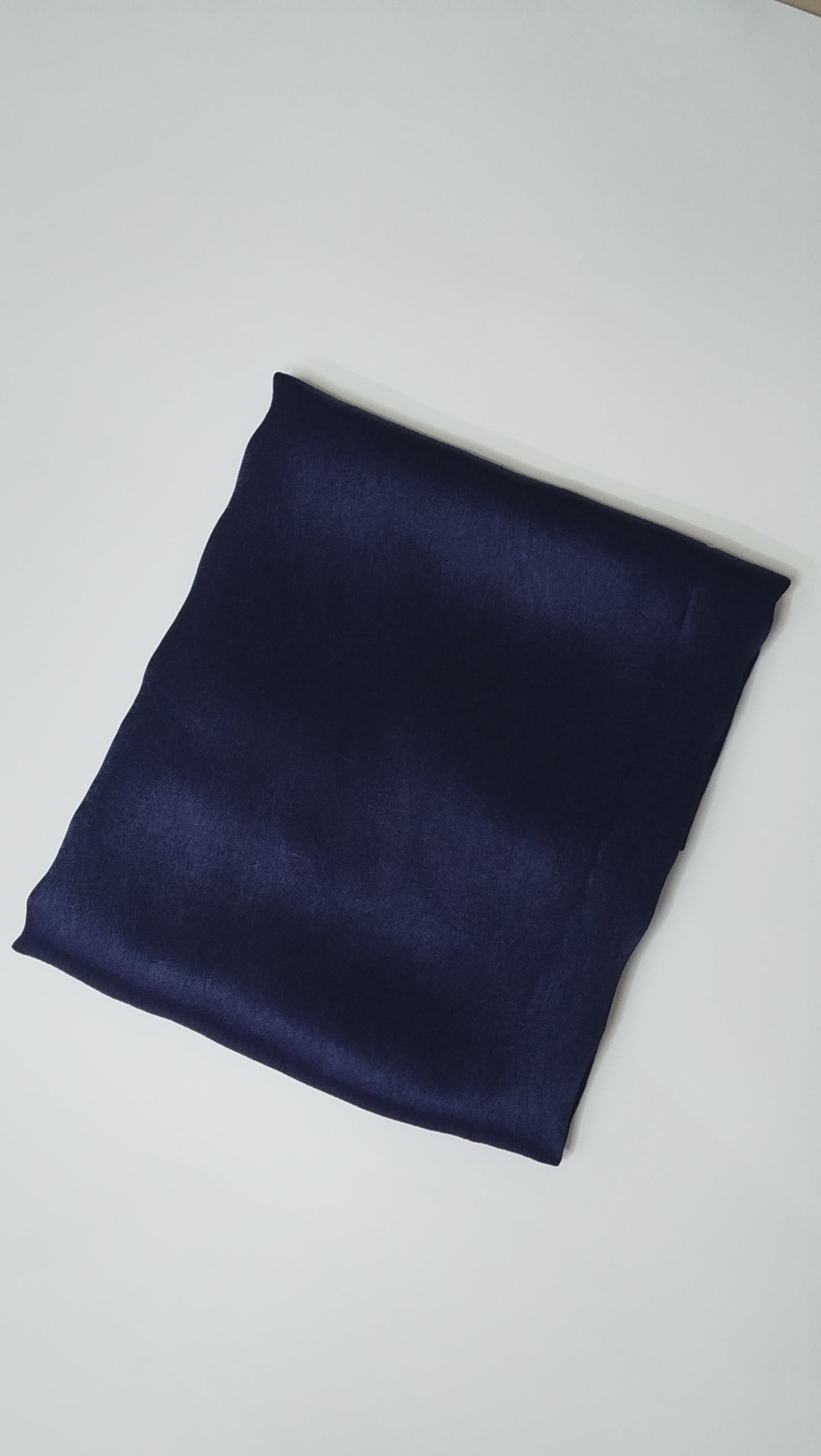 Navy Blue: Crinkle Silk Hijab
