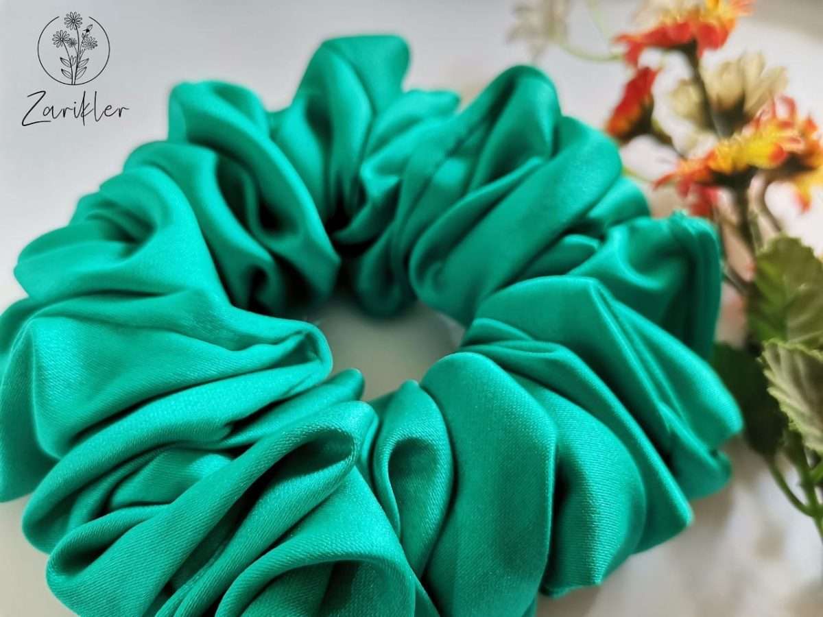 Dark Turquoise Medium - Silk Scrunchie