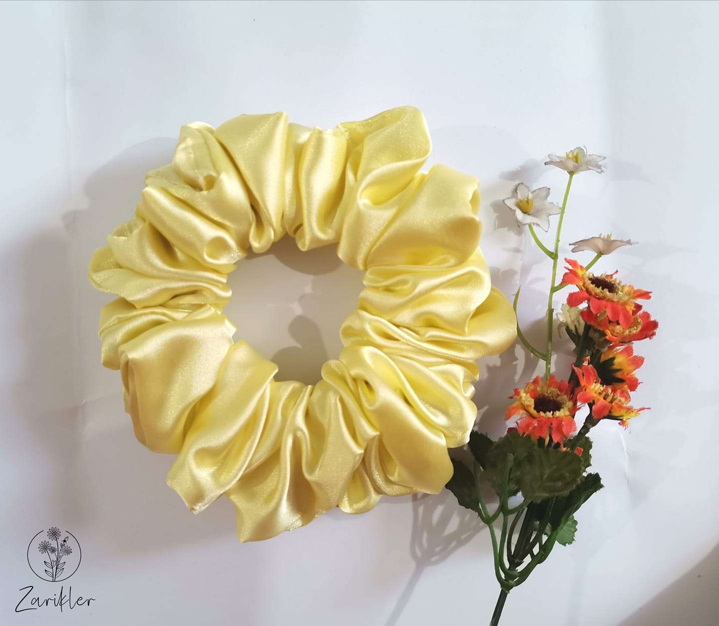 Yellow Medium - Silk Scrunchie