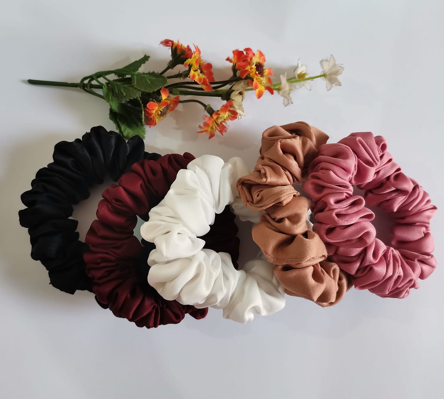 Buy Pack Of 5 Skinny Scrunchies, Get 1 Free Scrunchie